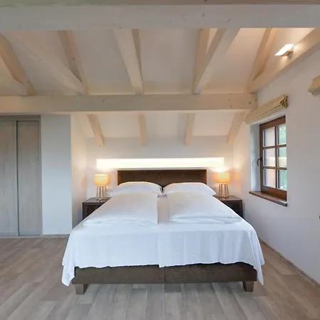 Na Seniku Apartment