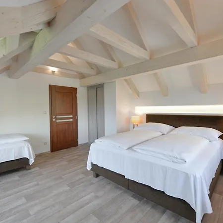 Apartment Na Seniku *