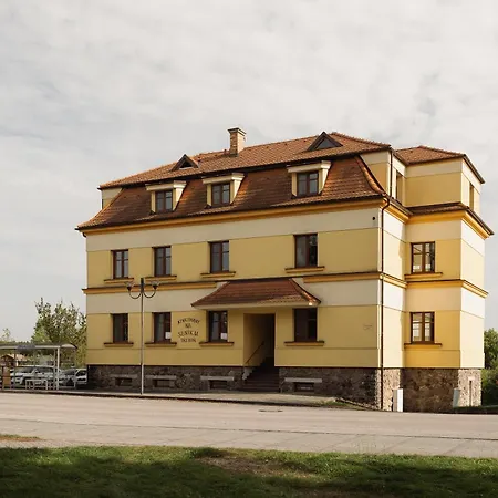 Na Seniku شقة Třeboň